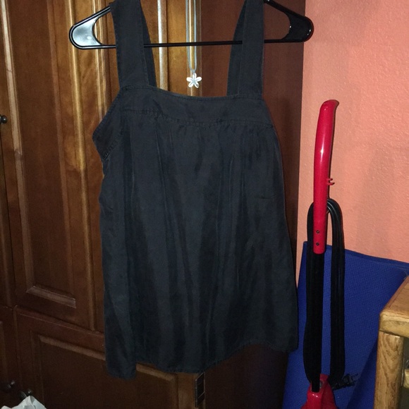 Tank top size medium! - Picture 1 of 2